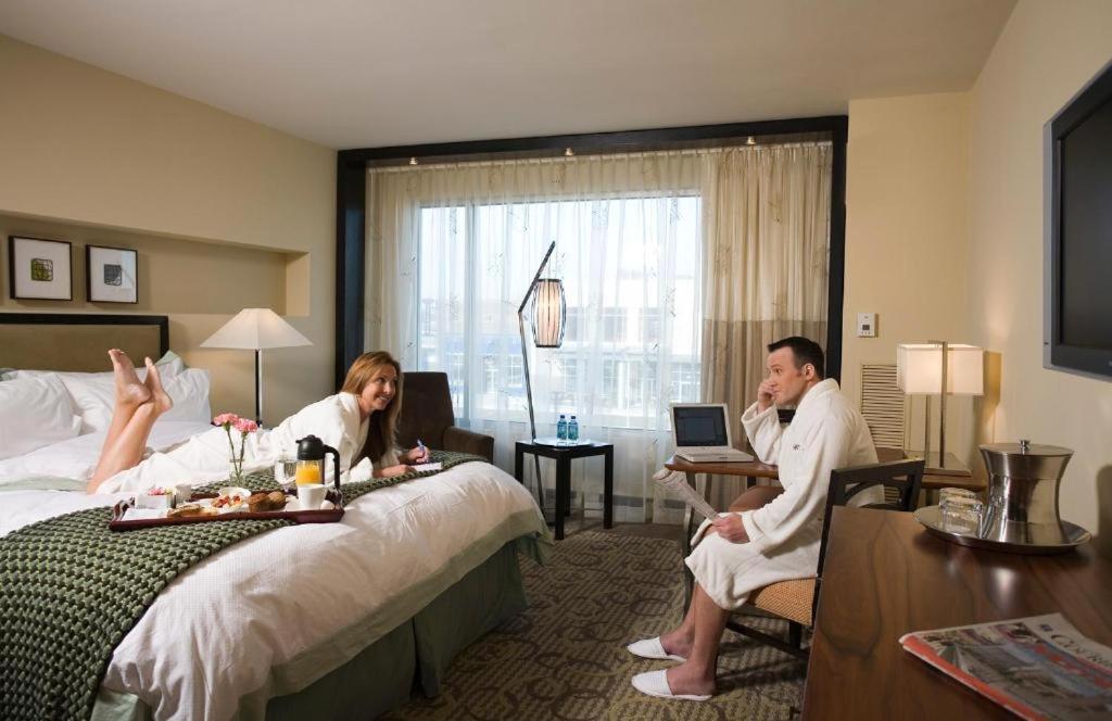 Bally'S Evansville Casino & Hotel Экстерьер фото