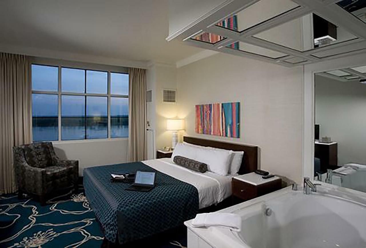 Bally'S Evansville Casino & Hotel Экстерьер фото